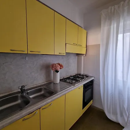 Cerry's Fronte Mare - Seaside & Sealight Apartment *