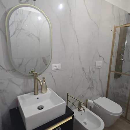 Cerry's Fronte Mare - Seaside & Sealight Apartment