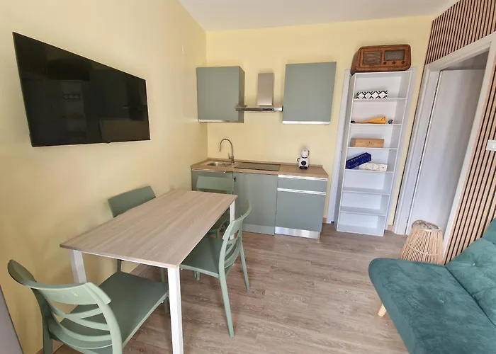 Cerry's Fronte Mare - Seaside & Sealight Apartment